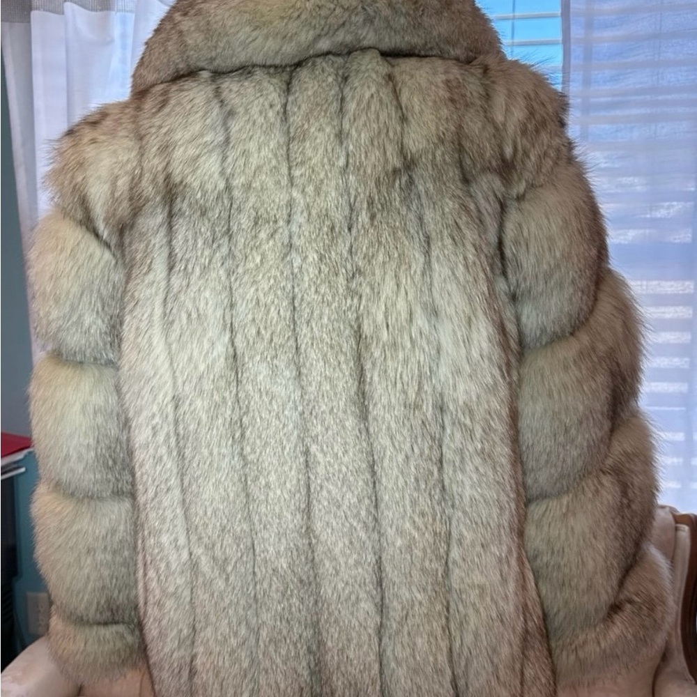 Fox Fur Jacket - Picture 4 of 9